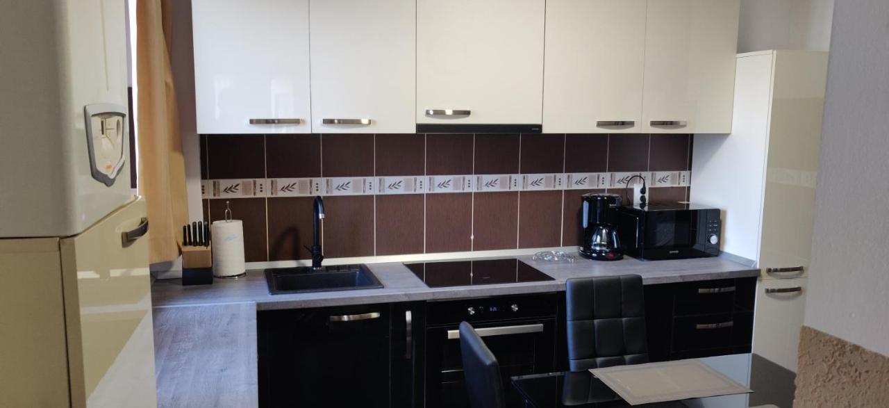 Home Apartament Braşov Extérieur photo