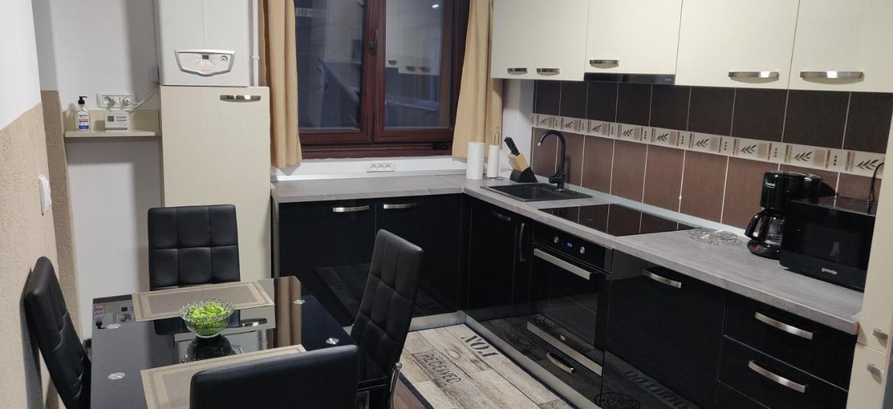 Home Apartament Braşov Extérieur photo
